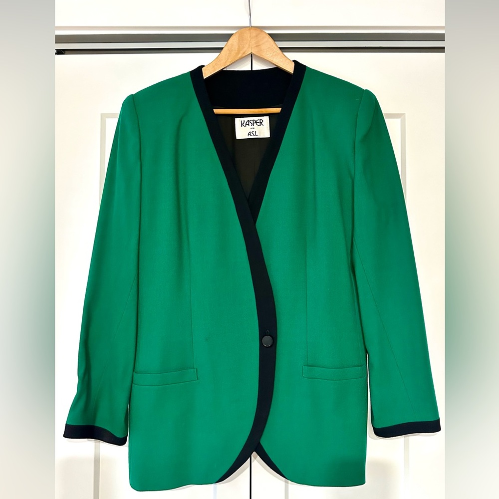 Kasper for A.S.L. 1980s Vintage 2pc. Emerald Green/Black Wool Skirt Suit